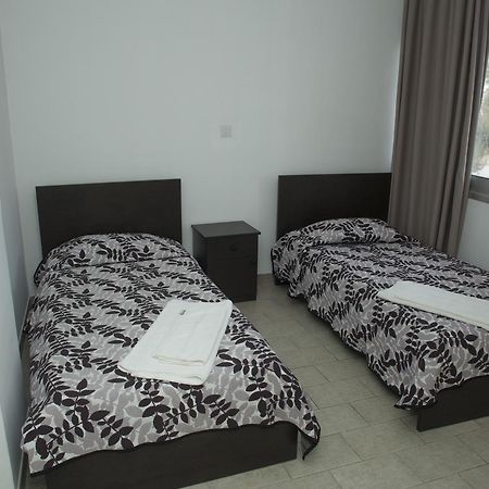 Anemos Apartments Limassol Eksteriør billede
