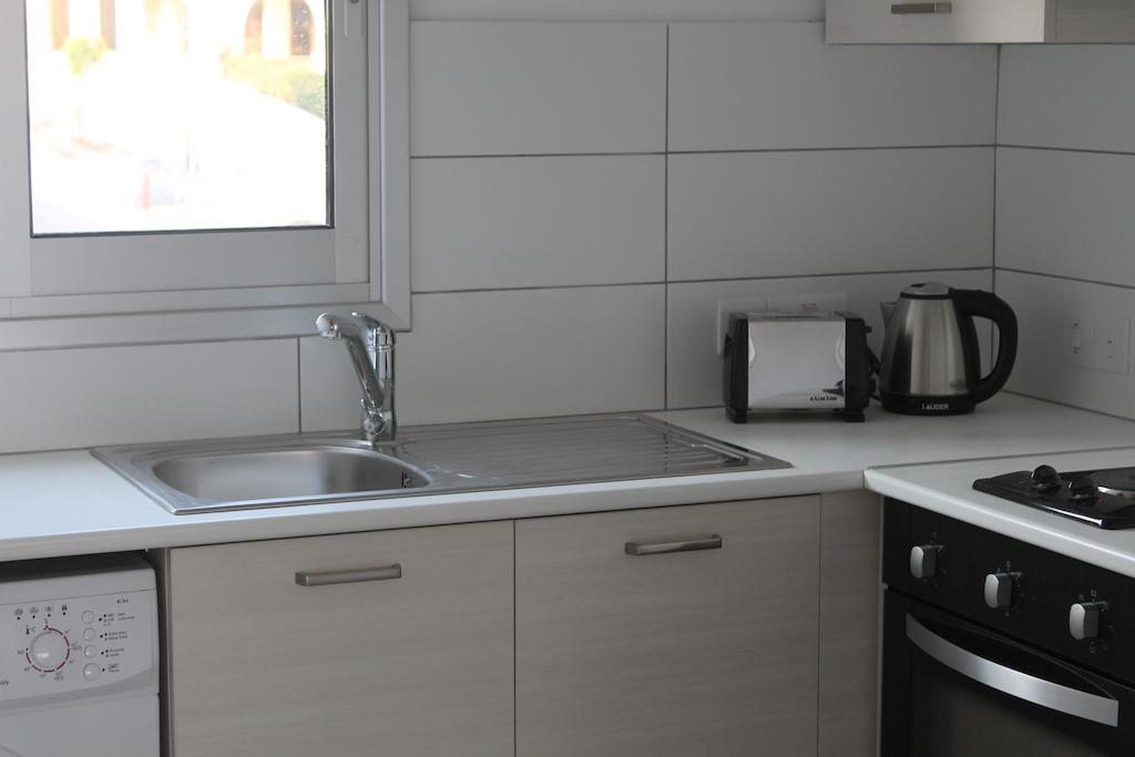 Anemos Apartments Limassol Eksteriør billede