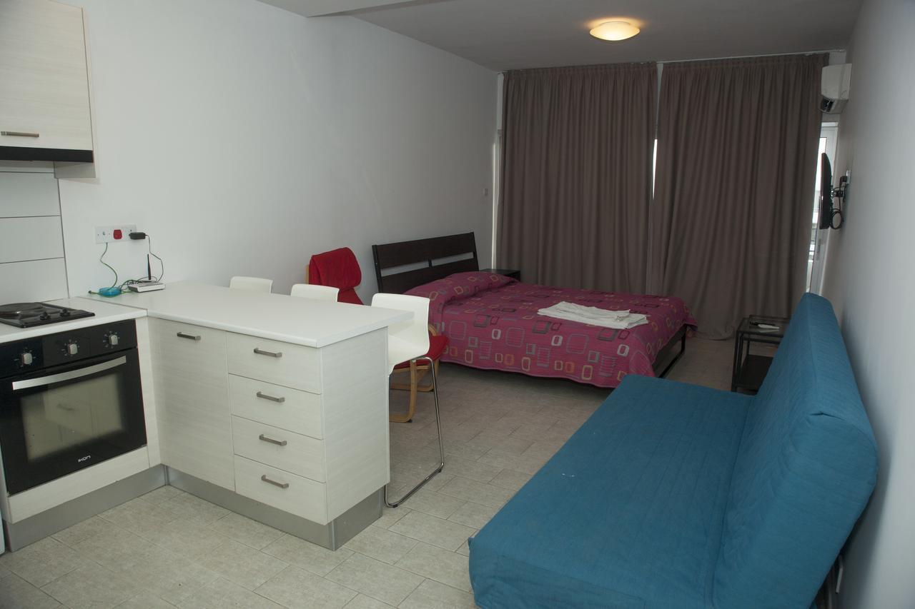 Anemos Apartments Limassol Eksteriør billede